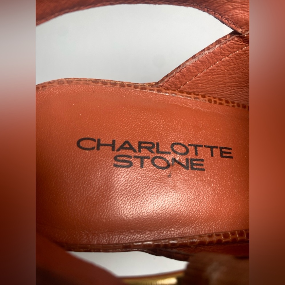 CHARLOTTE STONE wooden studded heels. - Picture 9 of 15